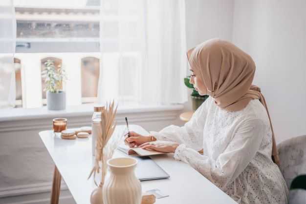 Muslim Business woman